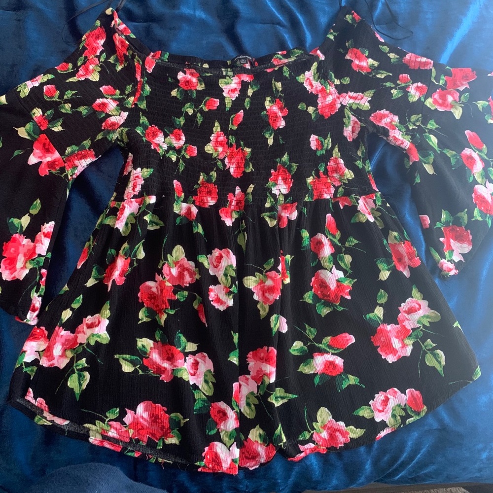 Floral off shoulder top